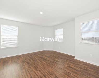 132 Bush Drive - Photo Thumbnail 9