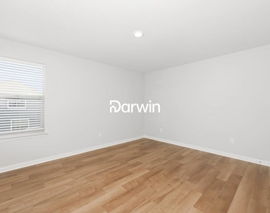 132 Bush Drive - Photo Thumbnail 8