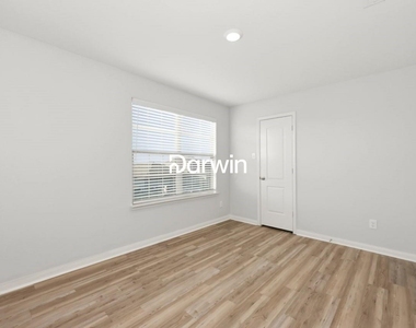 132 Bush Drive - Photo Thumbnail 11