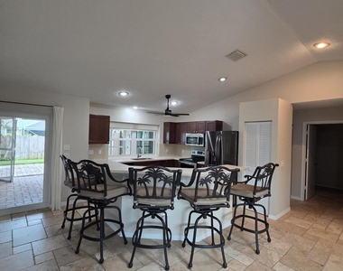 5501 Se Nassau Terrace - Photo Thumbnail 14
