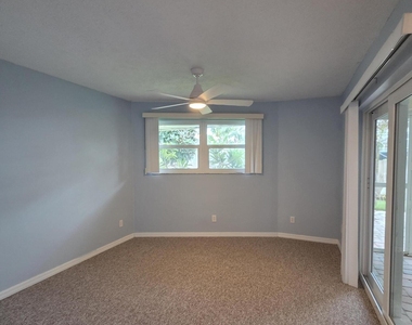 5501 Se Nassau Terrace - Photo Thumbnail 29