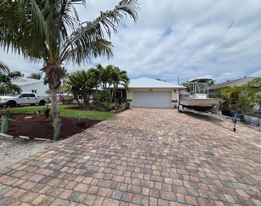 5501 Se Nassau Terrace - Photo Thumbnail 28