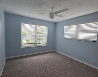 5501 Se Nassau Terrace - Photo Thumbnail 32