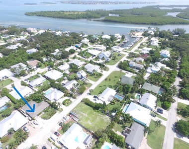 5501 Se Nassau Terrace - Photo Thumbnail 11