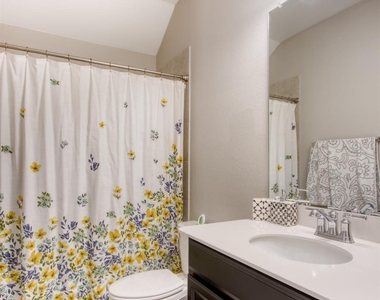 2701 Ash Avenue - Photo Thumbnail 24