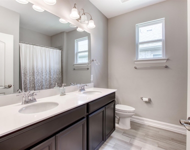 2701 Ash Avenue - Photo Thumbnail 13