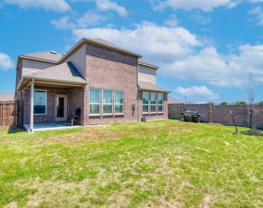 2701 Ash Avenue - Photo Thumbnail 27