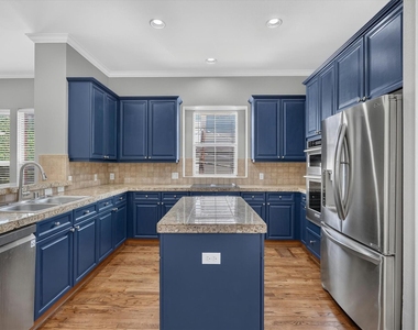 4114 Lafayette Street - Photo Thumbnail 3