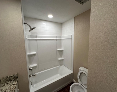 1418 Homestead Place - Photo Thumbnail 12