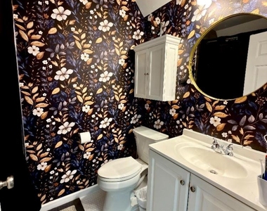 8404 Forest Lane - Photo Thumbnail 6