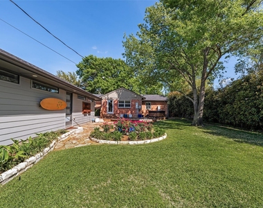 9911 Hurley Way - Photo Thumbnail 19