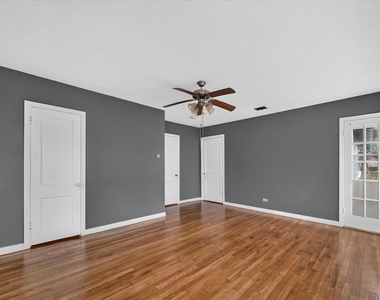 1211 S Montclair Avenue - Photo Thumbnail 10