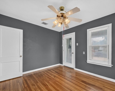 1211 S Montclair Avenue - Photo Thumbnail 20