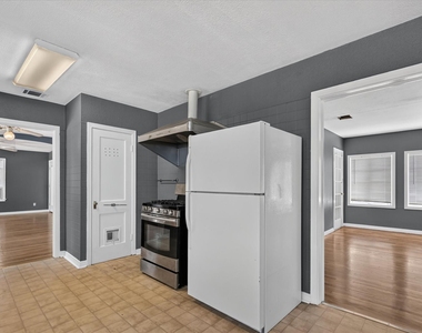 1211 S Montclair Avenue - Photo Thumbnail 16
