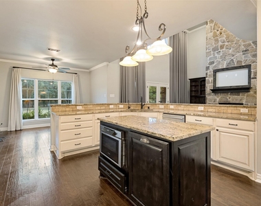 2144 Cross Creek Drive - Photo Thumbnail 16