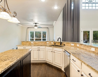 2144 Cross Creek Drive - Photo Thumbnail 17