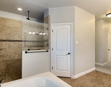 2144 Cross Creek Drive - Photo Thumbnail 25