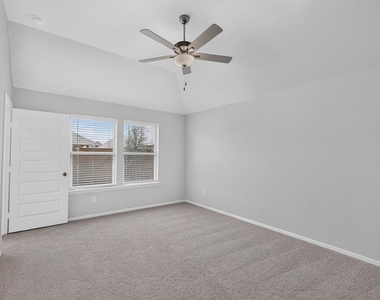 13052 Sandstone Street - Photo Thumbnail 16