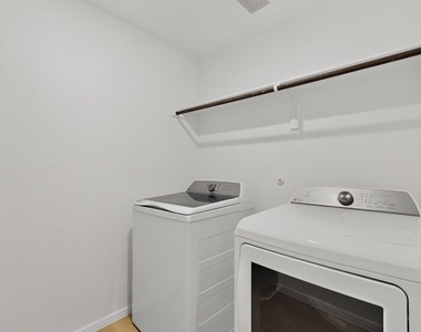 13052 Sandstone Street - Photo Thumbnail 33
