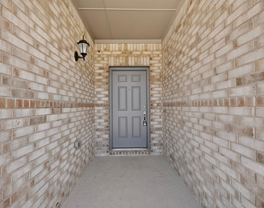 13052 Sandstone Street - Photo Thumbnail 4