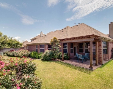 811 Ethan Road - Photo Thumbnail 2