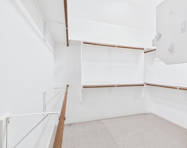 811 Ethan Road - Photo Thumbnail 18