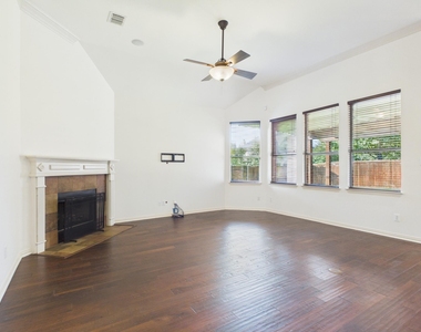 811 Ethan Road - Photo Thumbnail 14
