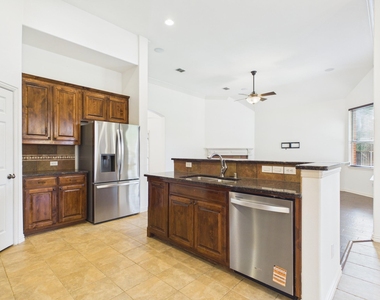 811 Ethan Road - Photo Thumbnail 9