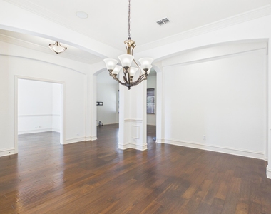 811 Ethan Road - Photo Thumbnail 7