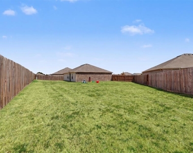 1007 N Deer Court Way - Photo Thumbnail 25