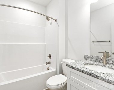 406 Killian Avenue - Photo Thumbnail 13