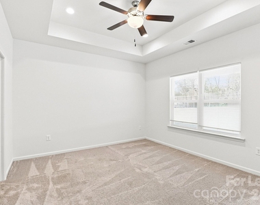 406 Killian Avenue - Photo Thumbnail 6