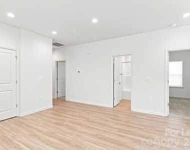 406 Killian Avenue - Photo Thumbnail 7