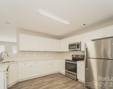 5930 Brookfield Pointe Drive - Photo Thumbnail 3