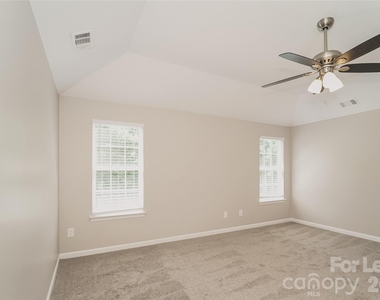 5930 Brookfield Pointe Drive - Photo Thumbnail 7