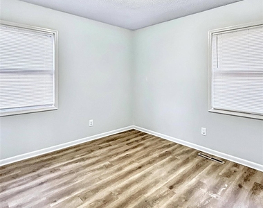 275 Efird Street - Photo Thumbnail 6