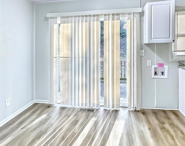 275 Efird Street - Photo Thumbnail 3