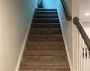 135 Emmett Drive - Photo Thumbnail 12