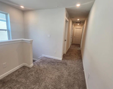 406 Cranford Drive - Photo Thumbnail 1