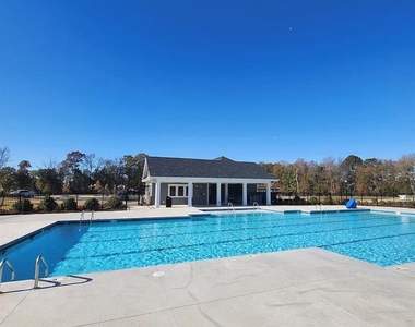 406 Cranford Drive - Photo Thumbnail 5