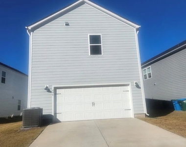 406 Cranford Drive - Photo Thumbnail 4