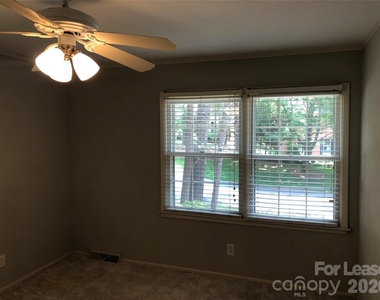 823 Tadlock Place - Photo Thumbnail 34
