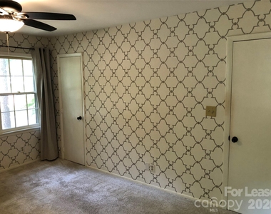823 Tadlock Place - Photo Thumbnail 33