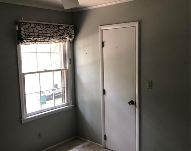823 Tadlock Place - Photo Thumbnail 36