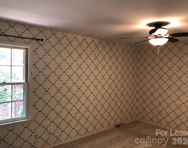 823 Tadlock Place - Photo Thumbnail 30