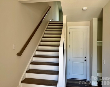 1629 Unison Drive - Photo Thumbnail 4
