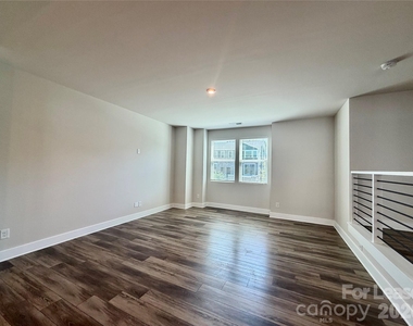 1629 Unison Drive - Photo Thumbnail 17