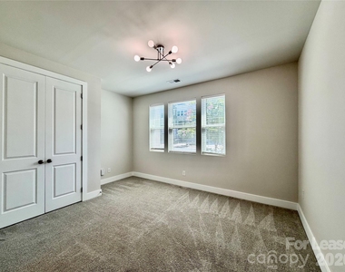 1629 Unison Drive - Photo Thumbnail 6