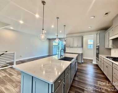 1629 Unison Drive - Photo Thumbnail 12