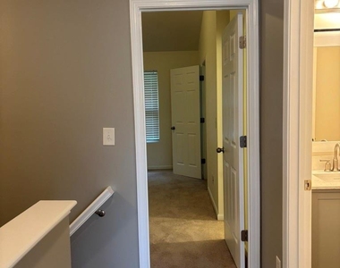 18 Sharpstone Lane - Photo Thumbnail 14